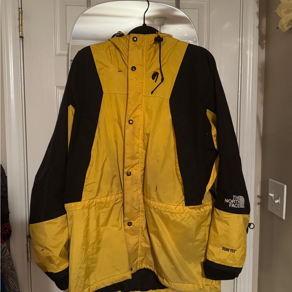 The North Face Yellow and Black Hooded Jacket Vintage 90’s jacket